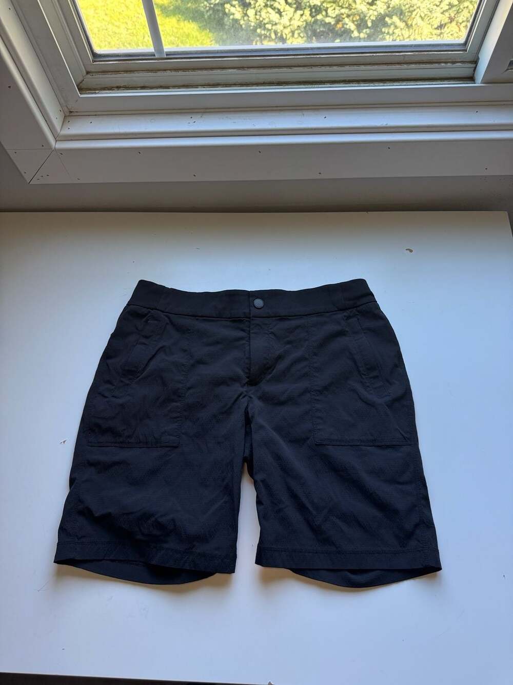 Athleta Trekkie Bermuda 2.0 Shorts Size 12 Black